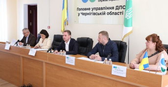 Meeting of the Head of the State Tax Service of Ukraine Ruslan Kravchenko and entrepreneurs of Chernihiv region with the participation of the Head of Chernihiv Regional Military Administration Vyacheslav Chaus. 
