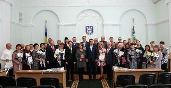 Поздравляем работников пищевой промышленности с их профессиональным праздником и Всемирным днем продовольствия